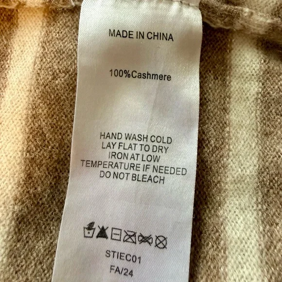 Quince Mongolian Cashmere Tee - Picture 4 of 6